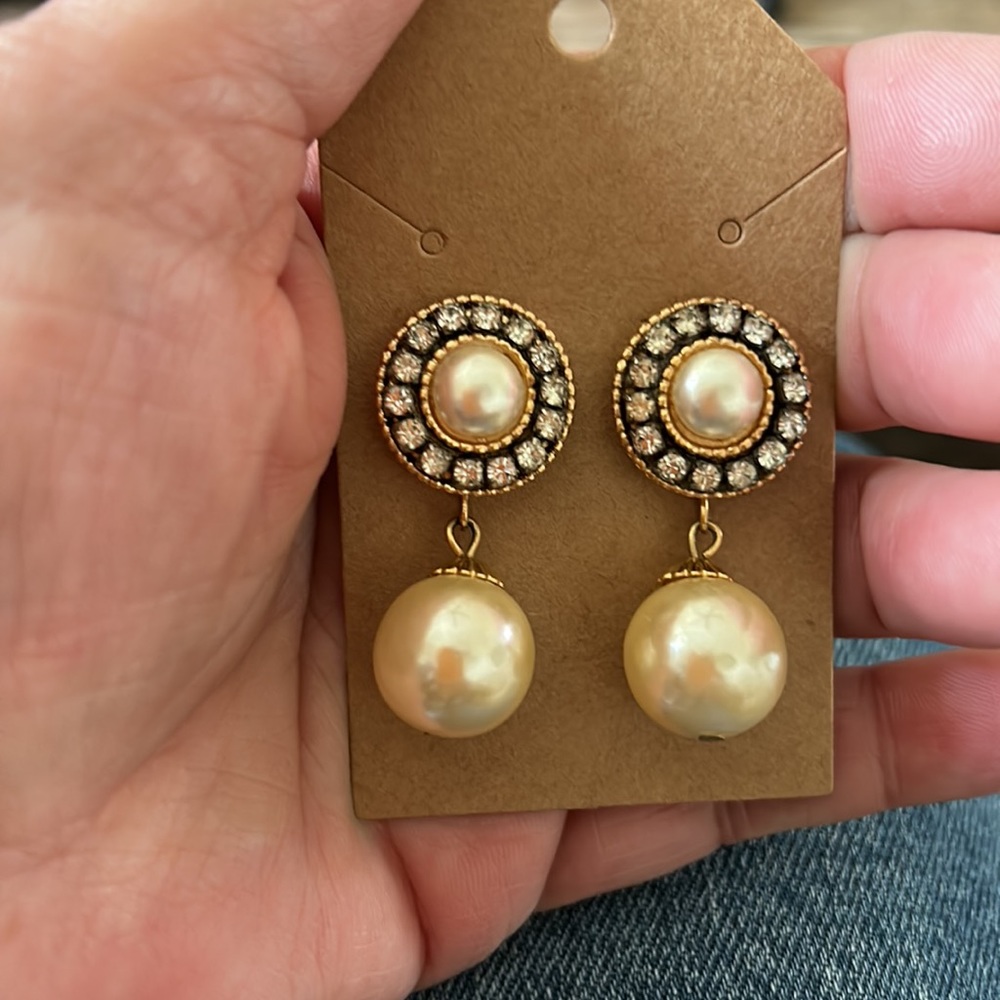 Vintage pearl and rhinestone earrings